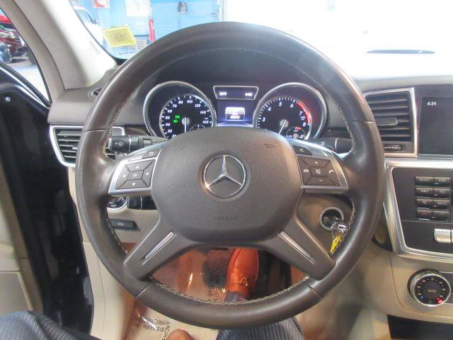 Used 2015 Mercedes-Benz ML 350 4MATIC w/ Premium 1 Package image 15