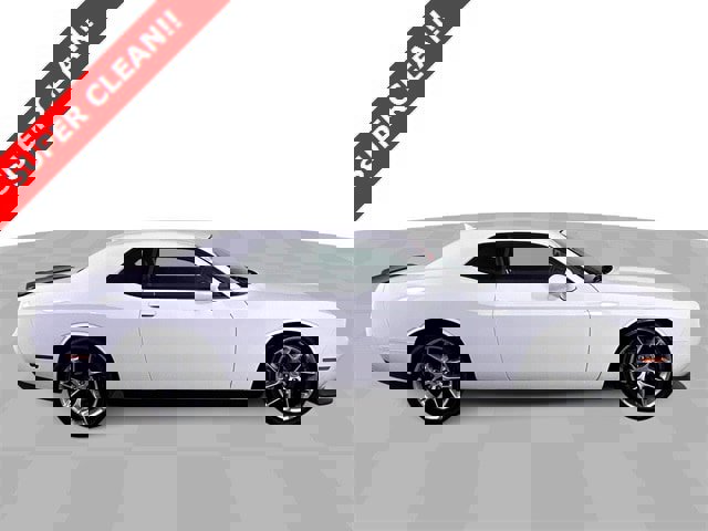 Used 2023 Dodge Challenger GT image 9