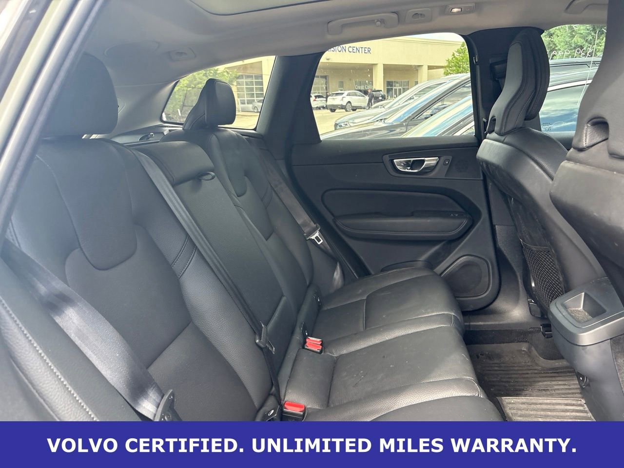 Certified 2023 Volvo XC60 B5 Plus AWD/4WD image 9