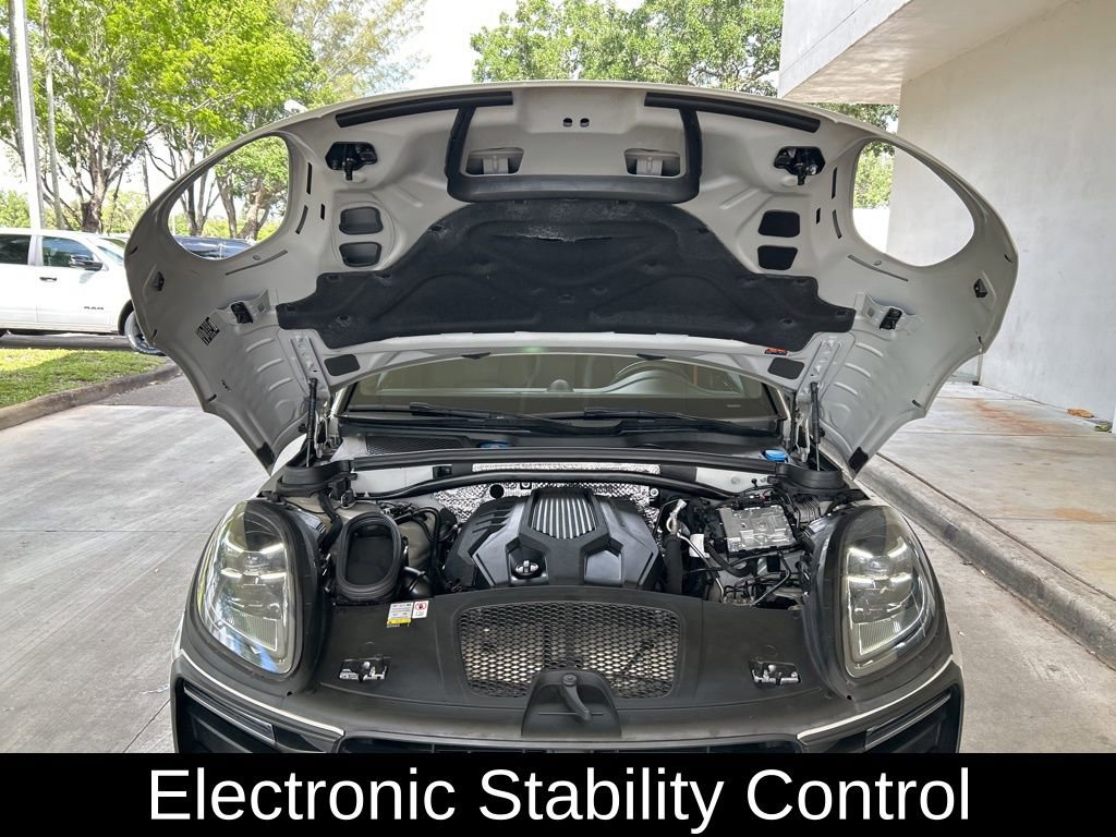 Used 2023 Porsche Macan Turbo AWD/4WD image 11