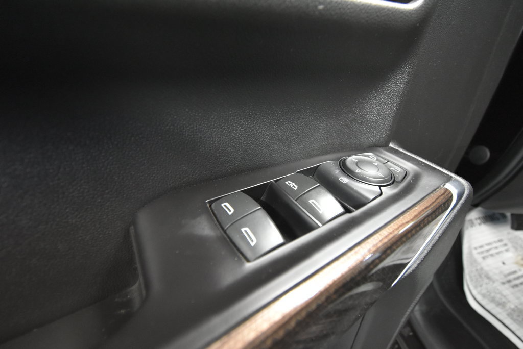 Used 2019 Chevrolet Silverado 1500 LT Trail Boss w/ Convenience Package AWD/4WD image 5