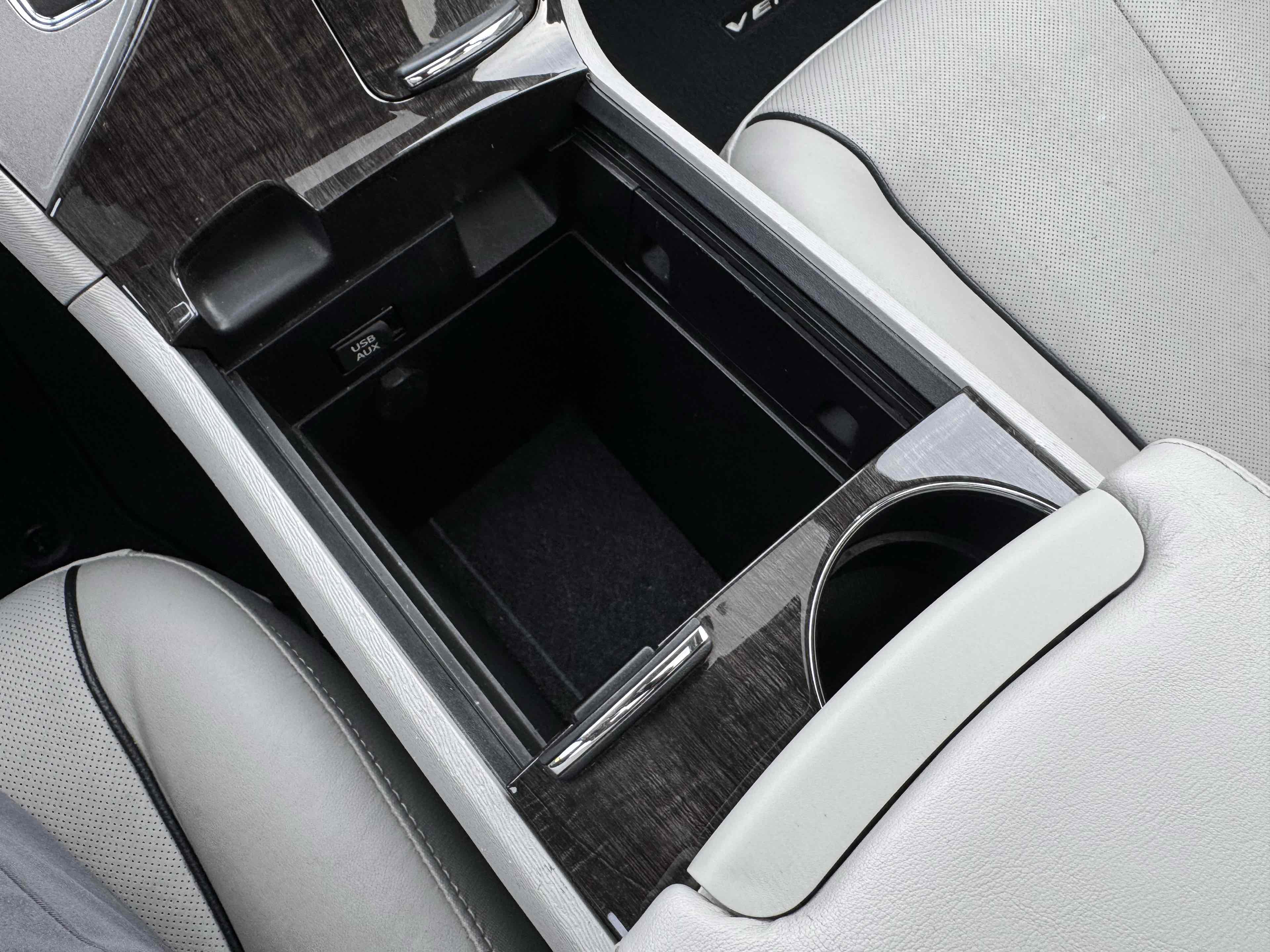 Used 2015 Toyota Venza XLE w/ XLE Premium Package image 30