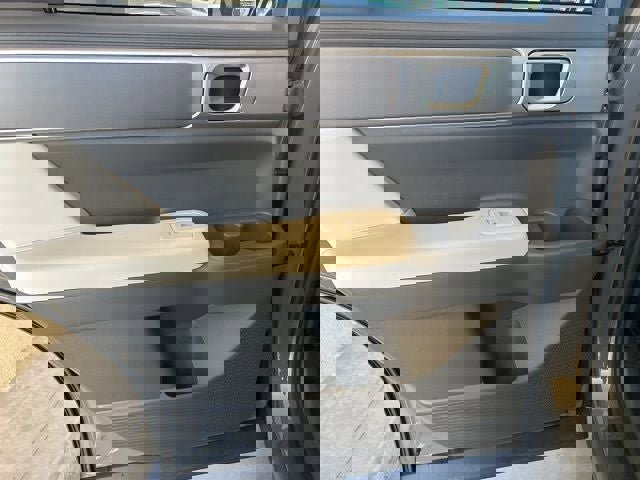 New 2026 Hyundai Santa Fe SE image 22