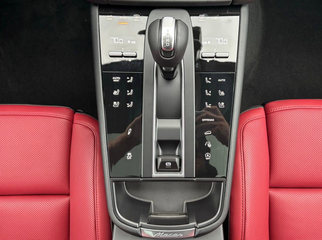 New 2026 Porsche Macan image 26