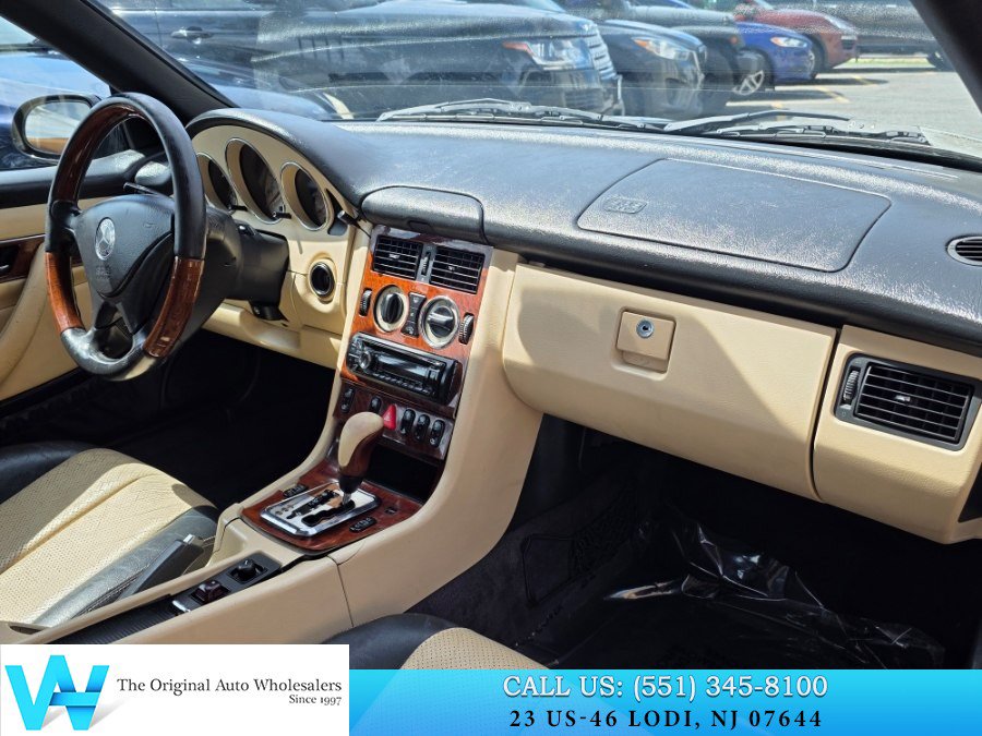 Used 2001 Mercedes-Benz SLK 320 image 13