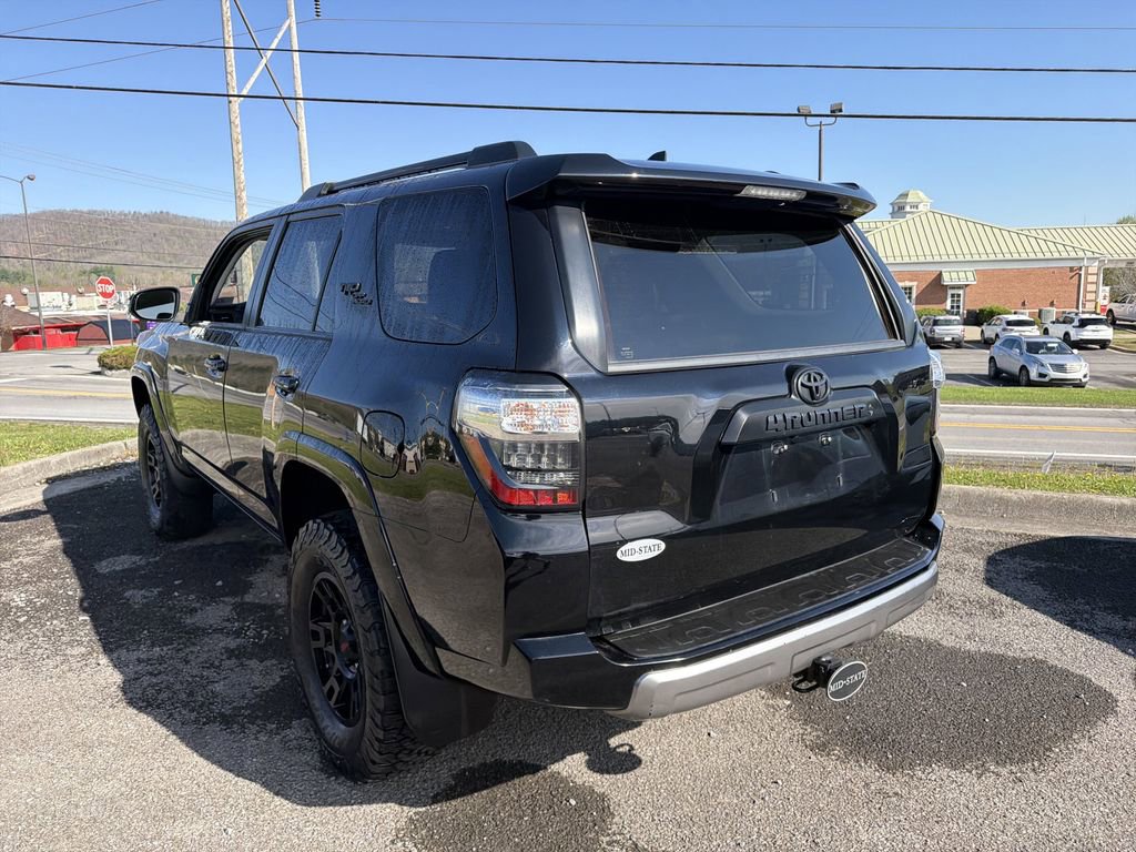 Used 2020 Toyota 4Runner TRD Off-Road Premium w/ Moonroof Package AWD/4WD image 8