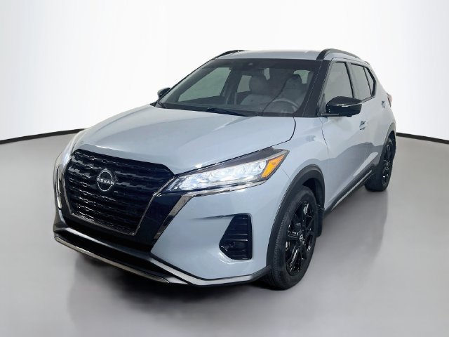 Used 2024 Nissan Kicks SR w/ SR Premium Package FWD image 5