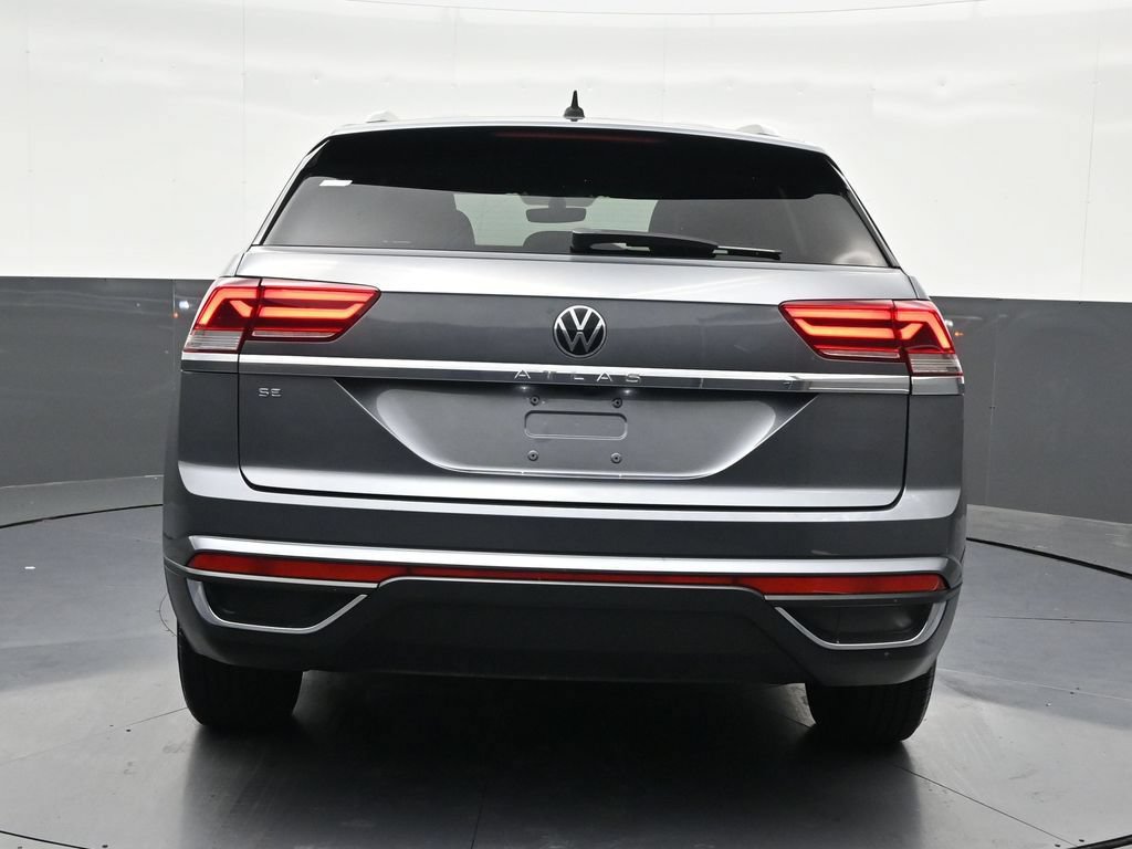 Used 2022 Volkswagen Atlas Cross Sport SE FWD image 4
