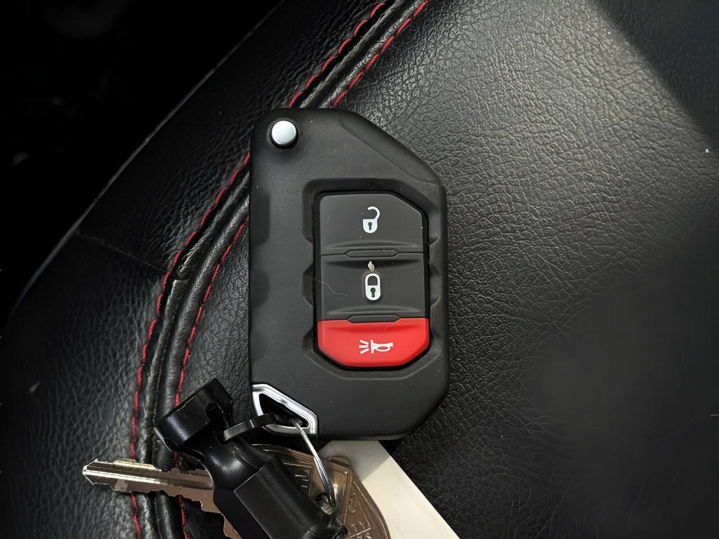 Used 2022 Jeep Wrangler Rubicon AWD/4WD image 28