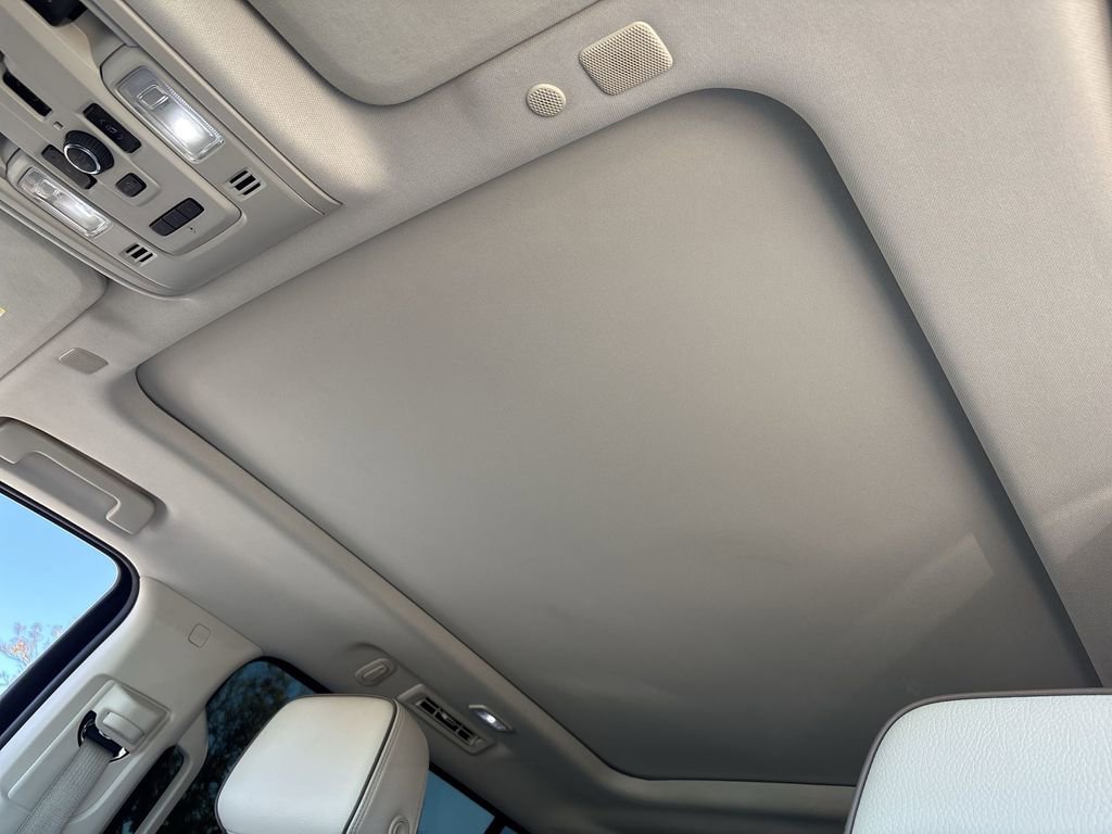 Used 2023 GMC Yukon XL Denali w/ Max Trailering Package image 19