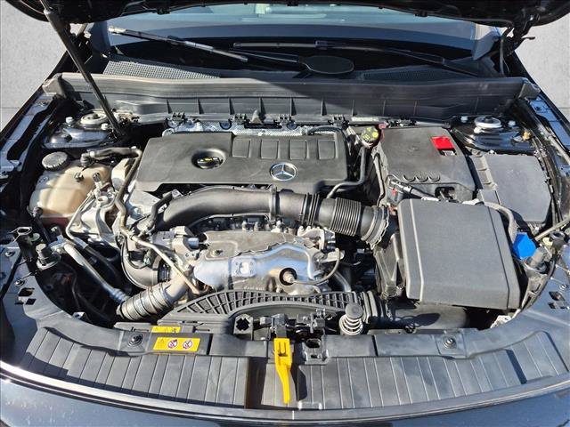 Certified 2023 Mercedes-Benz GLB 250 image 23