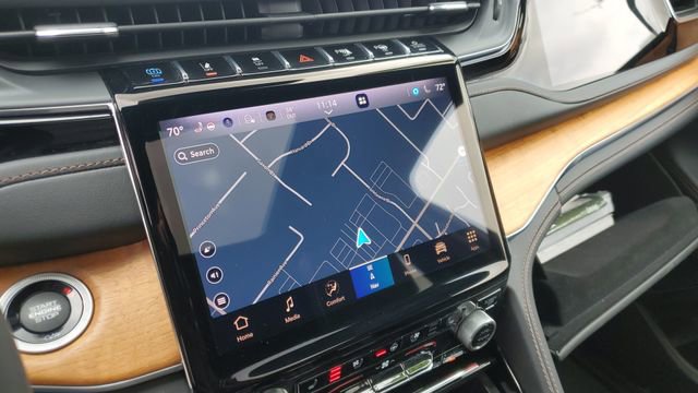 Certified 2022 Jeep Grand Cherokee Summit image 8