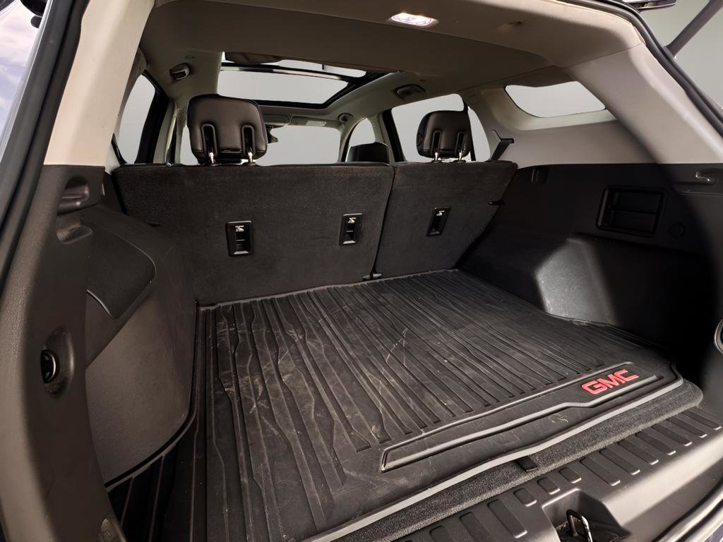 Used 2018 GMC Terrain SLT w/ Preferred Package FWD image 24