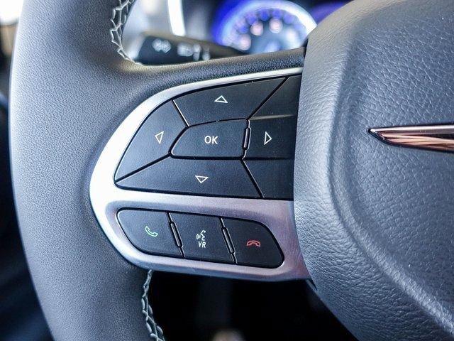 New 2026 Chrysler Pacifica Select image 18