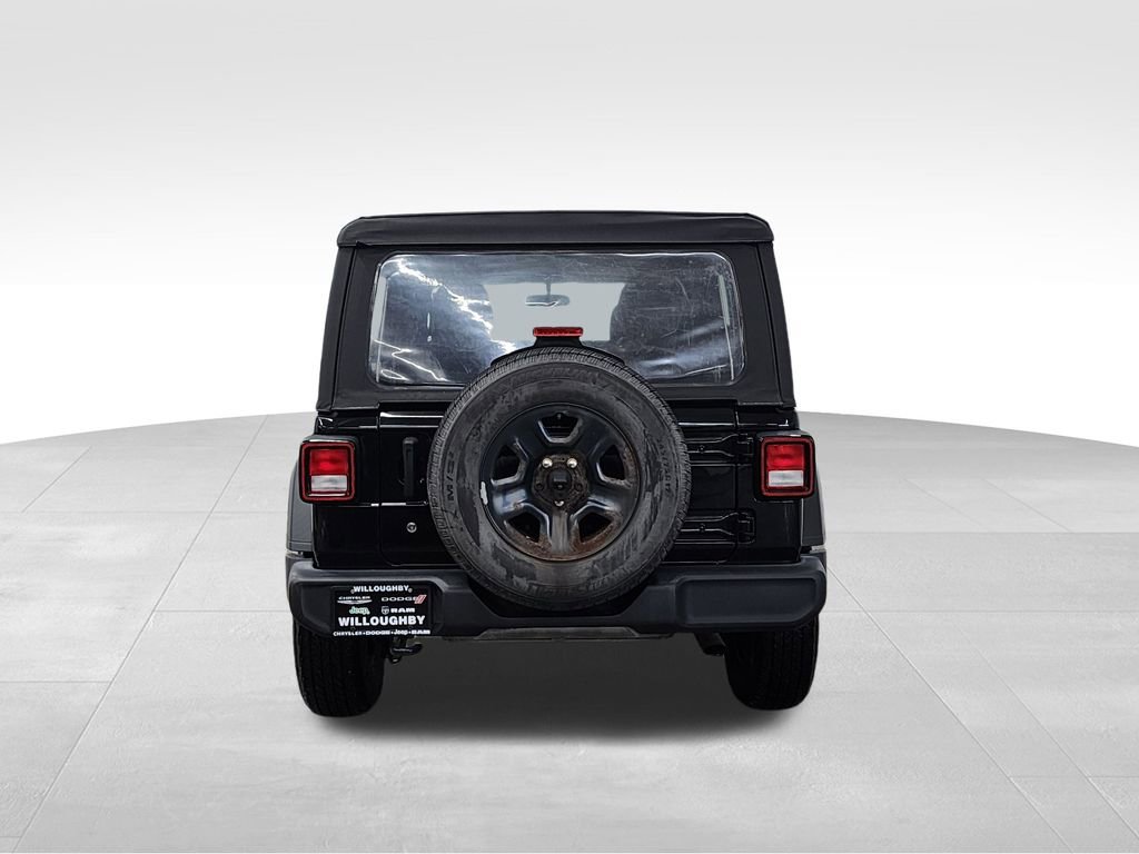 Used 2018 Jeep Wrangler Unlimited Sport image 7