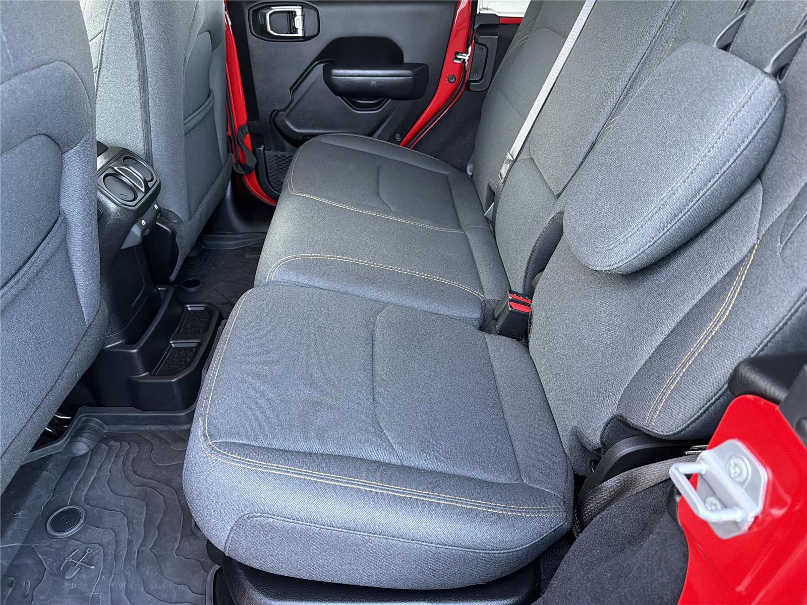 Used 2025 Jeep Wrangler Willys image 20