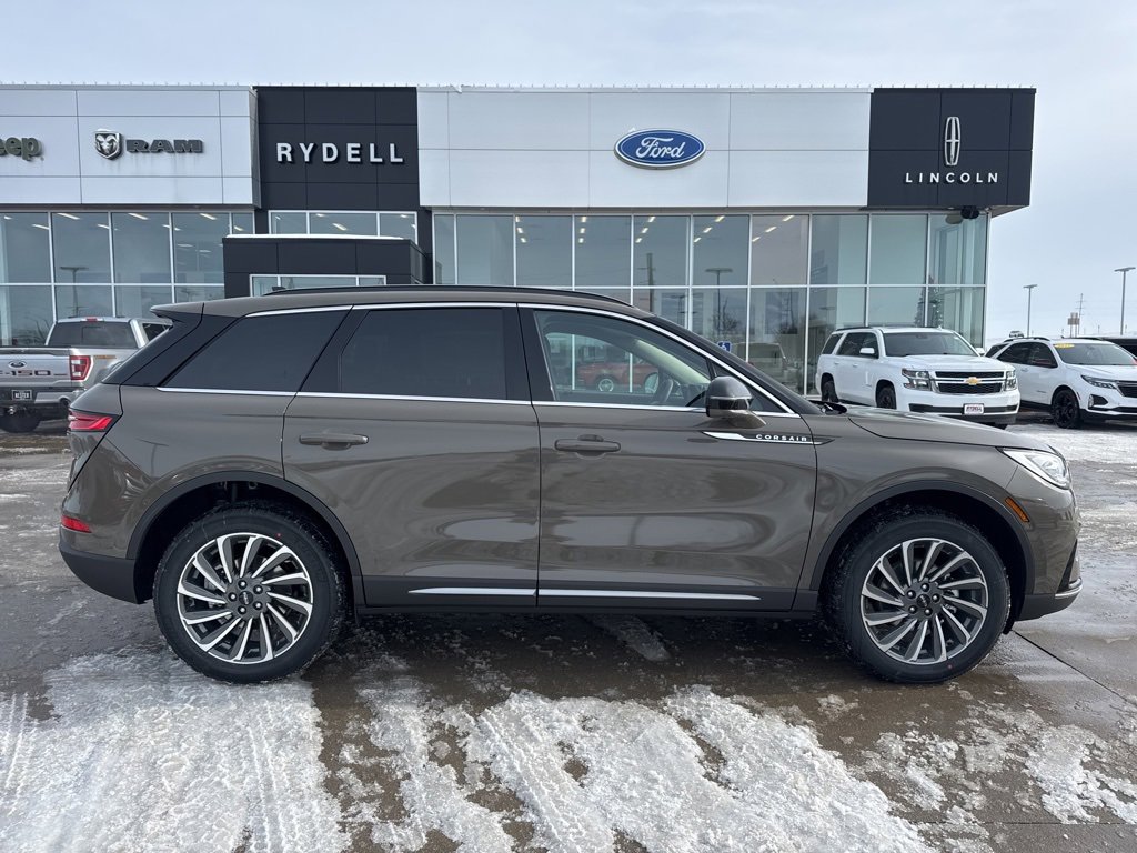 New 2026 Lincoln Corsair Reserve image 2