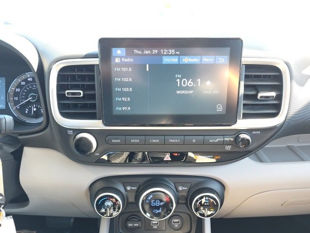 Used 2020 Hyundai Venue SEL w/ Convenience Package image 13