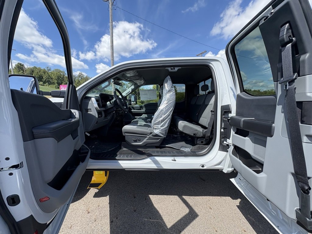 New 2026 Ford F250 XLT image 24