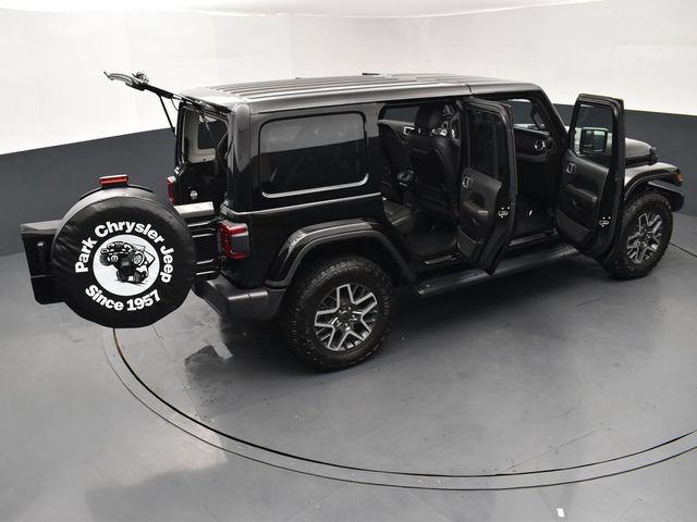 Used 2024 Jeep Wrangler Unlimited Sahara w/ Dual Top Group AWD/4WD image 27