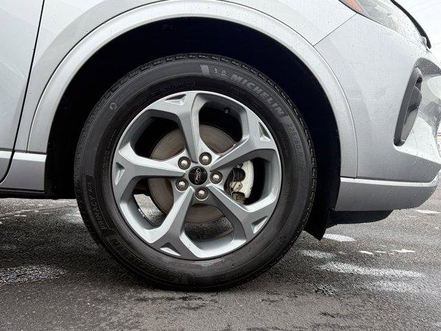Used 2023 Ford Escape ST-Line image 10