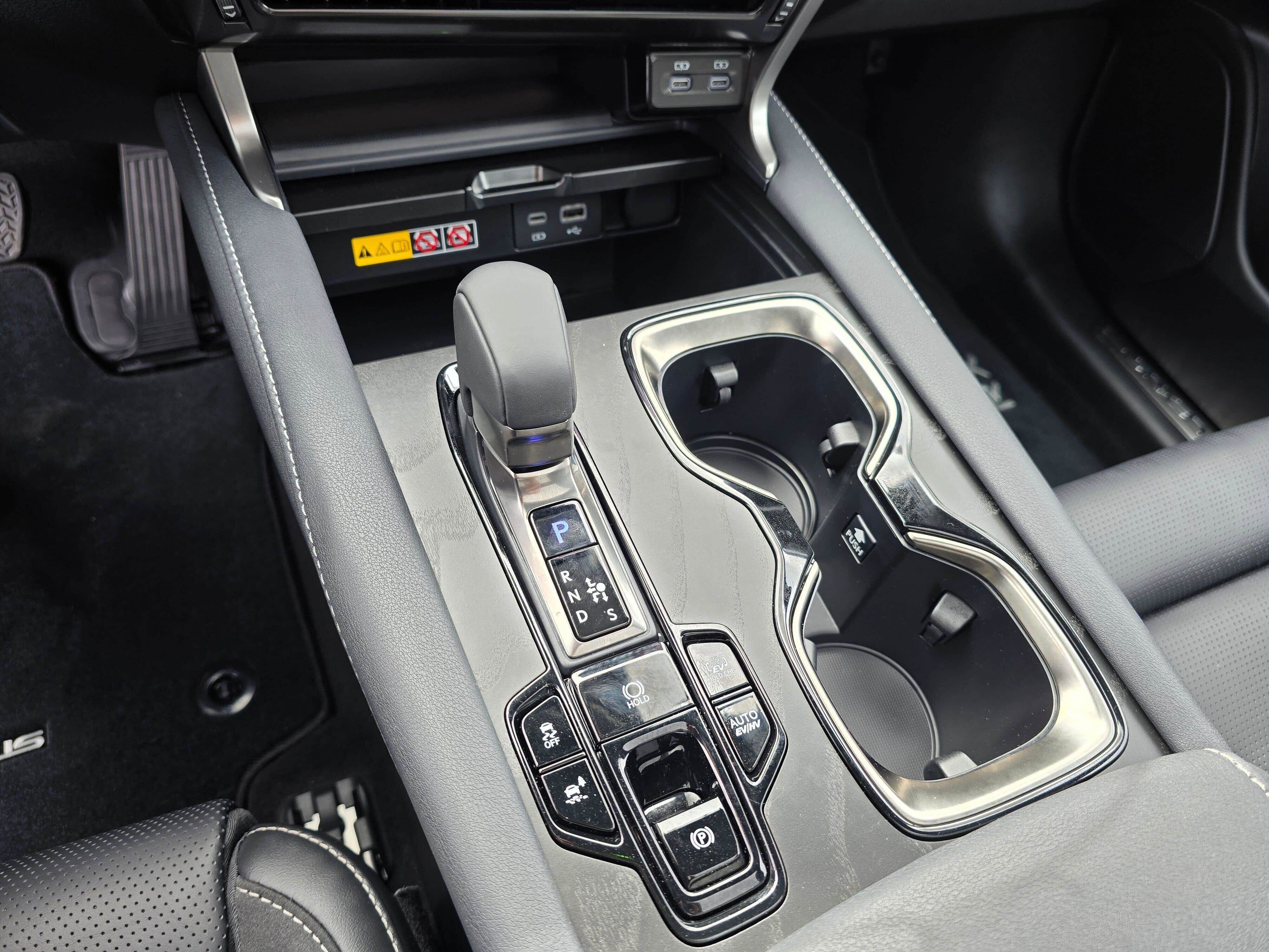 Used 2026 Lexus RX 450h Luxury w/ Convenience Package image 30