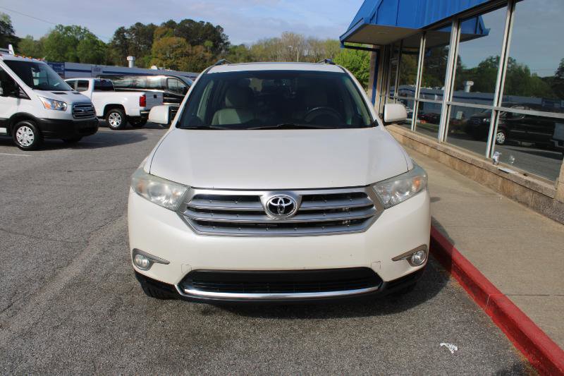 Used 2012 Toyota Highlander Limited w/ Tow Pkg AWD/4WD image 2