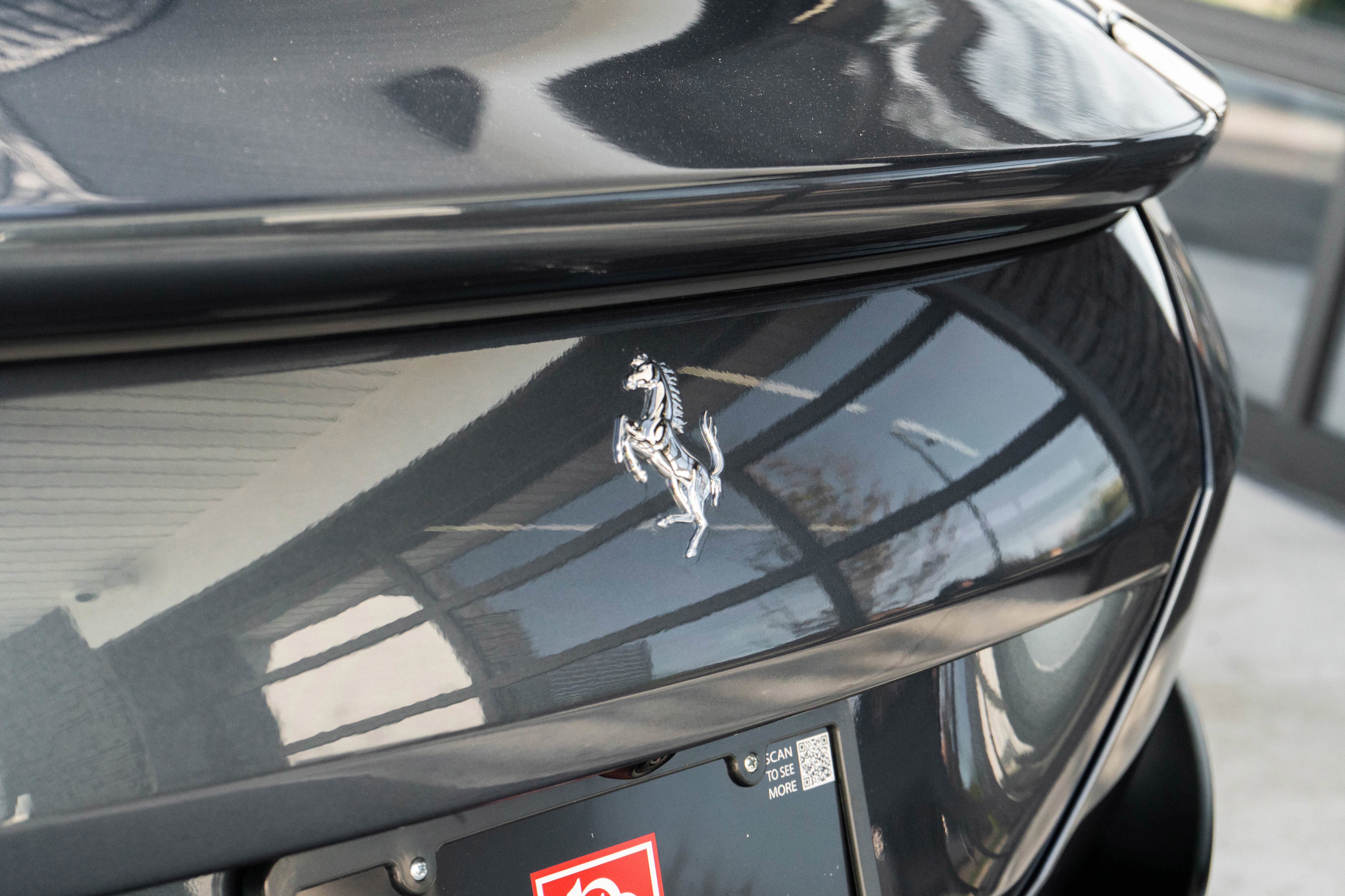 Used 2021 Ferrari Roma image 9