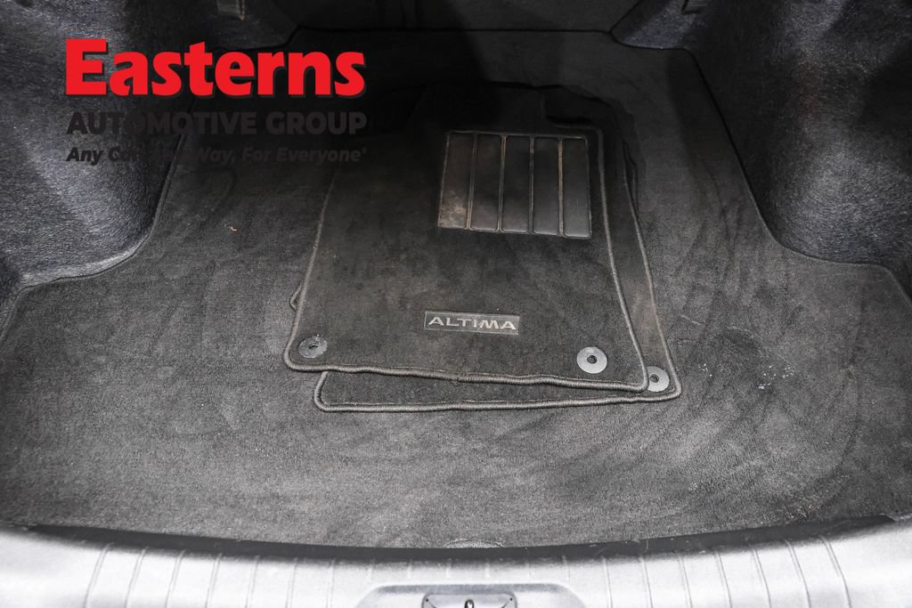 Used 2024 Nissan Altima 2.5 SV FWD image 10