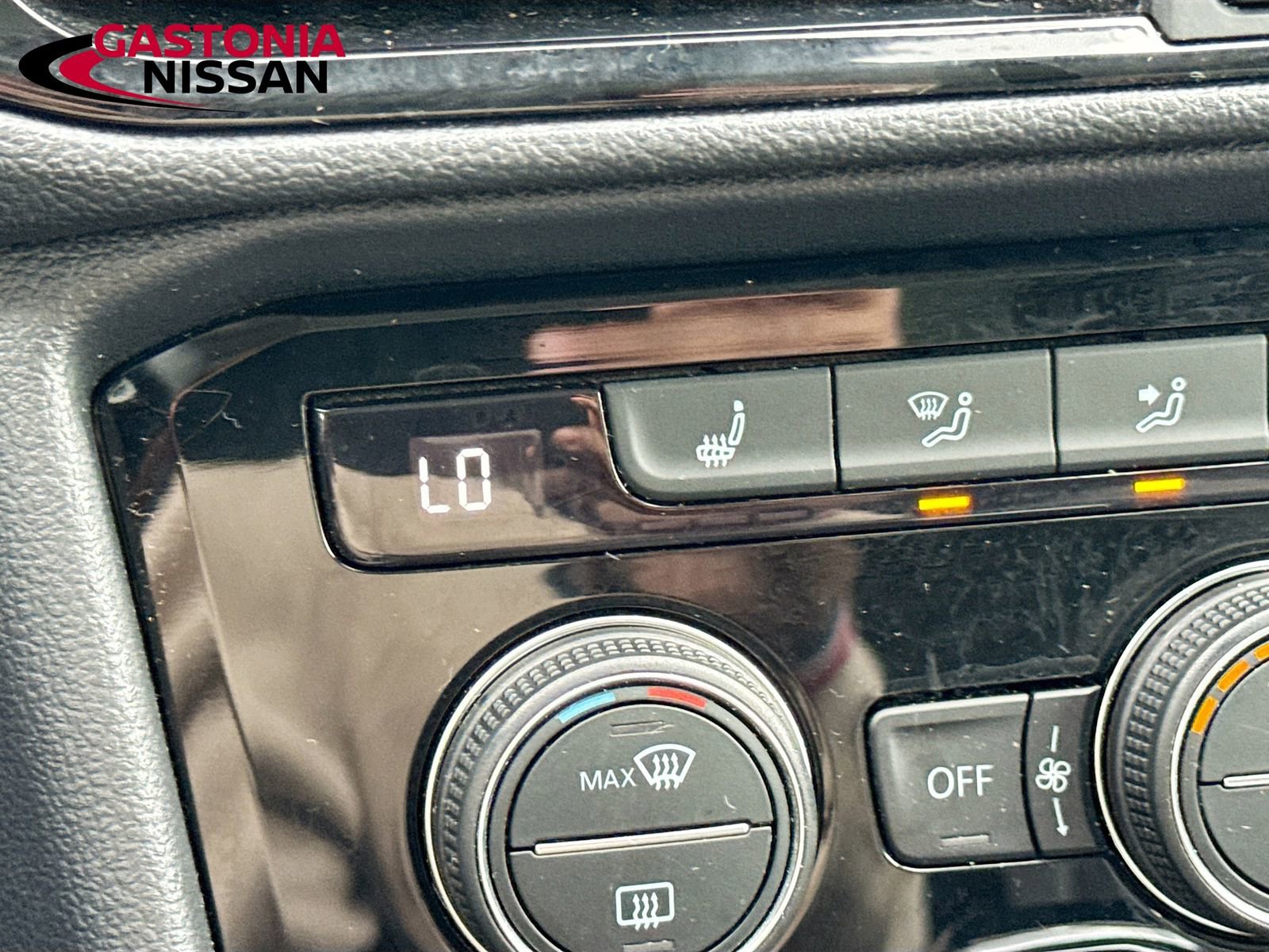 Used 2024 Volkswagen Taos SE image 26