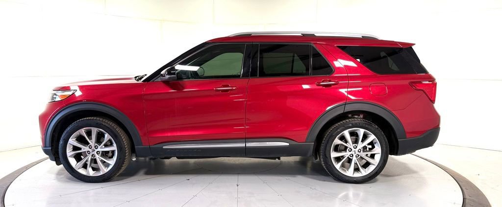 Used 2023 Ford Explorer Platinum w/ Technology Package AWD/4WD image 8