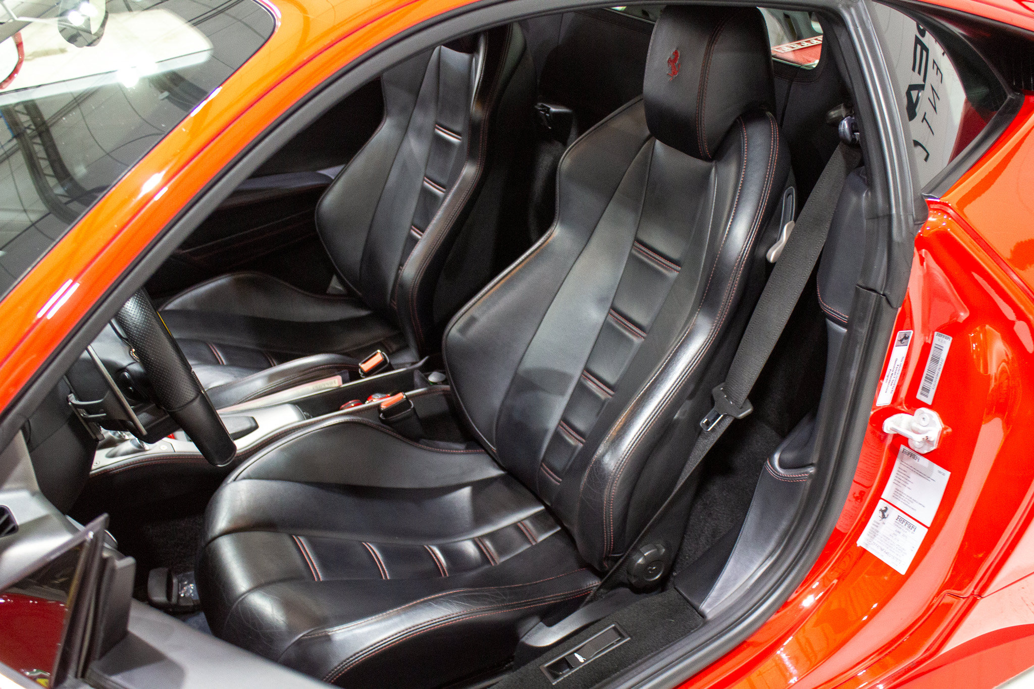 Used 2014 Ferrari 458 Italia Coupe RWD image 29