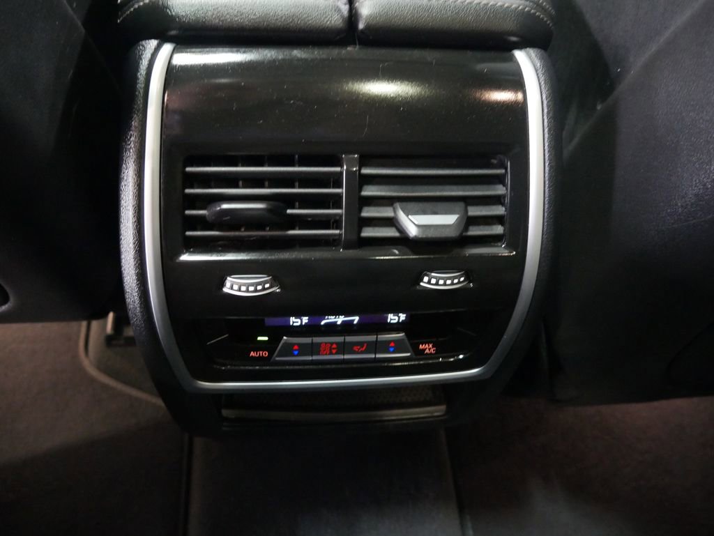 Used 2023 BMW X7 xDrive40i w/ M Sport Package AWD/4WD image 33