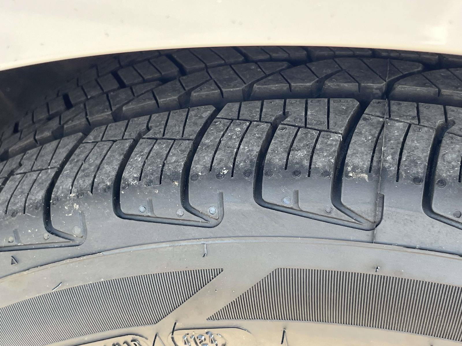 Used 2014 Ford Fusion Titanium FWD image 12