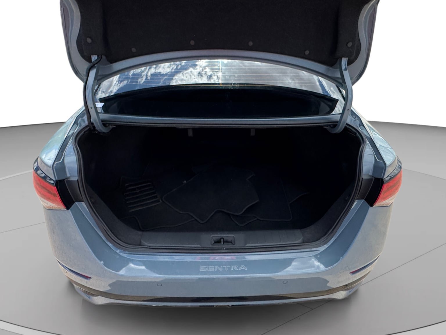 Used 2025 Nissan Sentra SR w/ Midnight Edition FWD image 19