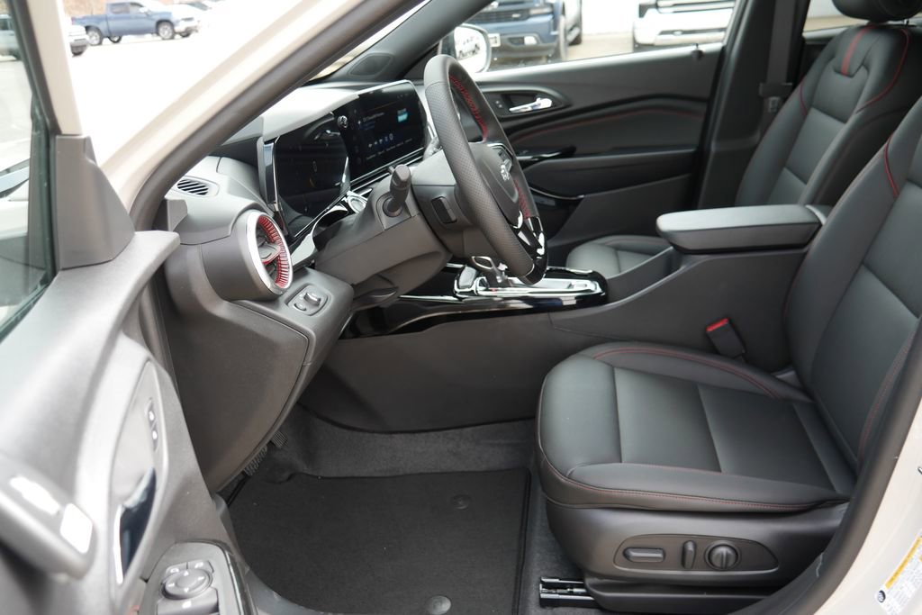New 2026 Chevrolet Trax RS w/ Driver Confidence Package image 8