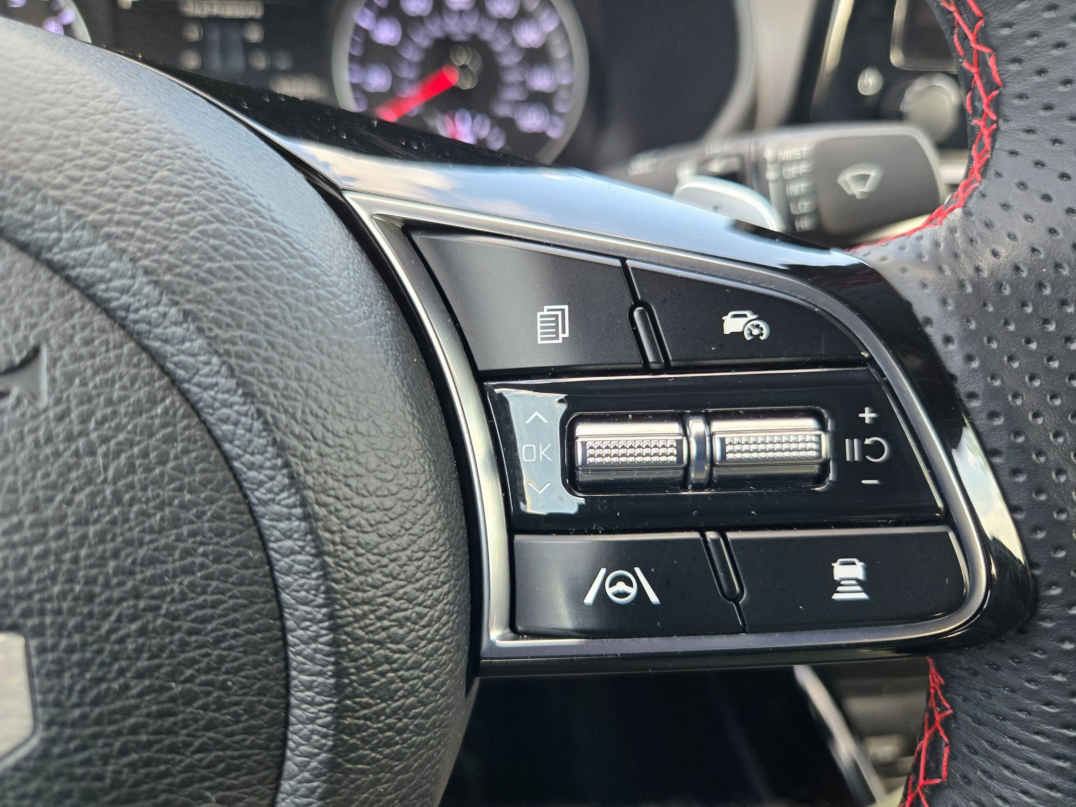 Used 2023 Kia Forte GT FWD image 28