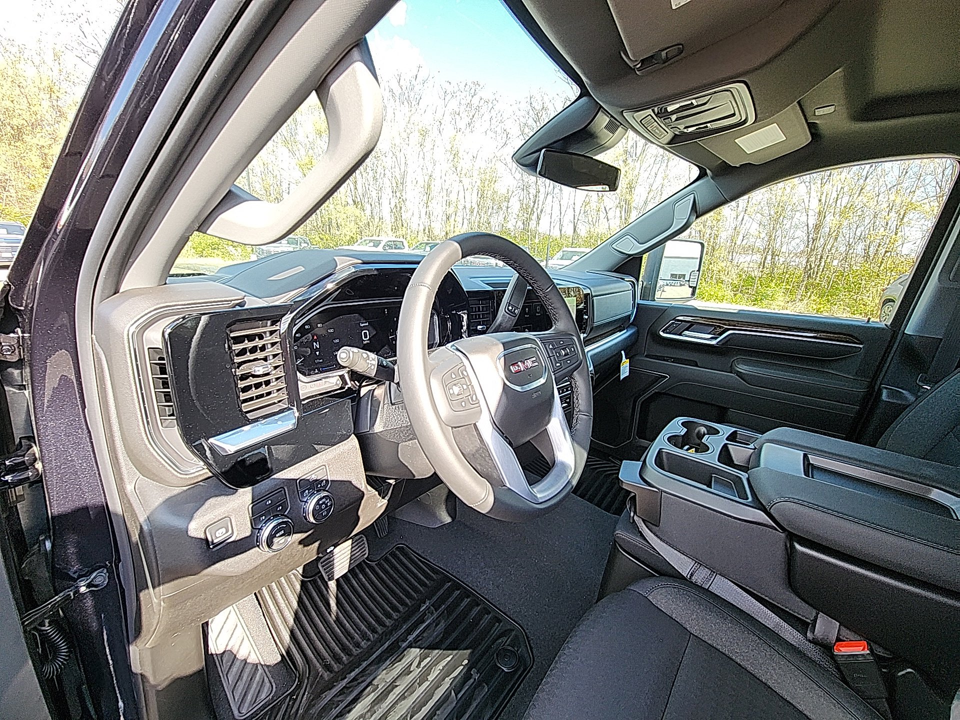 New 2026 GMC Sierra 2500 SLE image 15