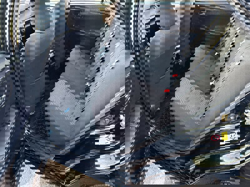 Used 2016 Toyota Camry LE image 18