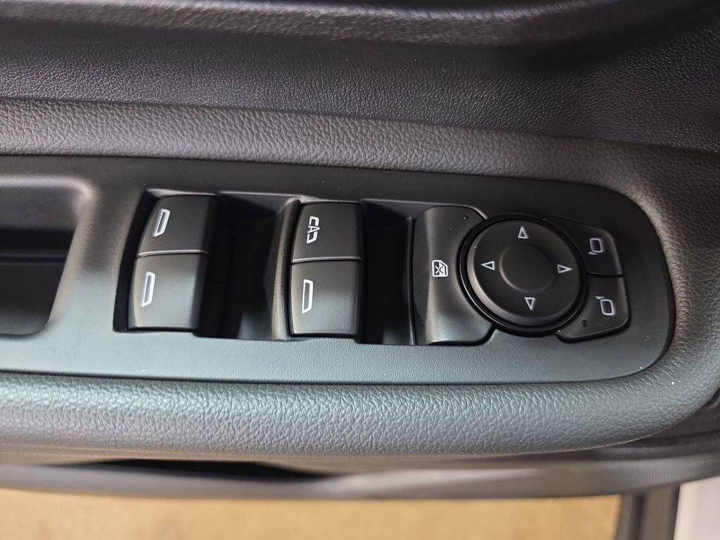 Used 2024 GMC Terrain SLE w/ Driver Convenience Package AWD/4WD image 26