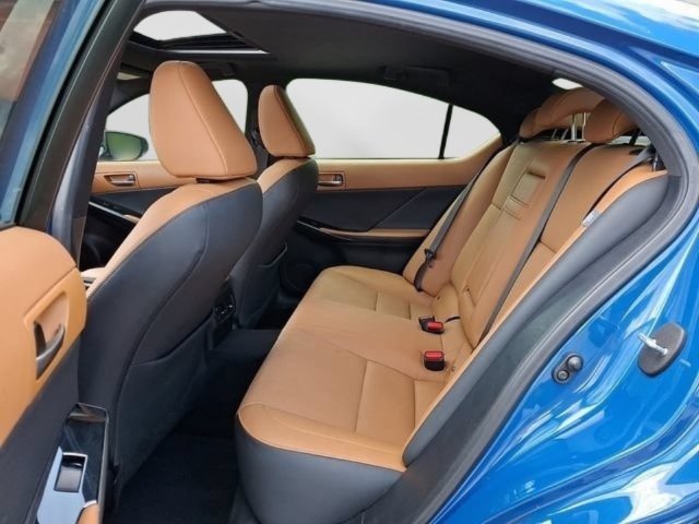 Used 2023 Lexus IS 300 w/ Comfort Package RWD image 12