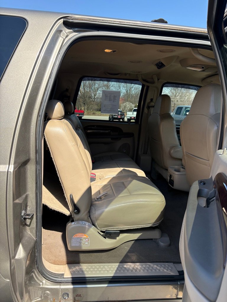 Used 2003 Ford Excursion Limited image 12