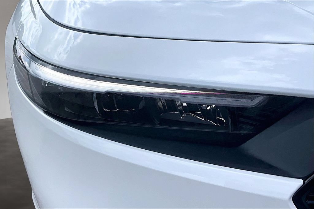Used 2026 Honda Accord Sport image 32