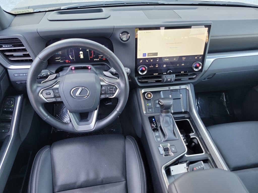 Used 2024 Lexus GX 550 w/ Accessory Package (31) image 4