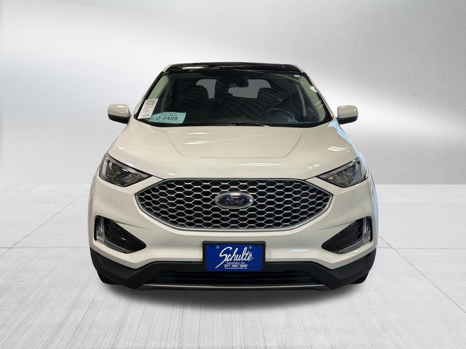Used 2024 Ford Edge SEL w/ Convenience Package AWD/4WD image 2