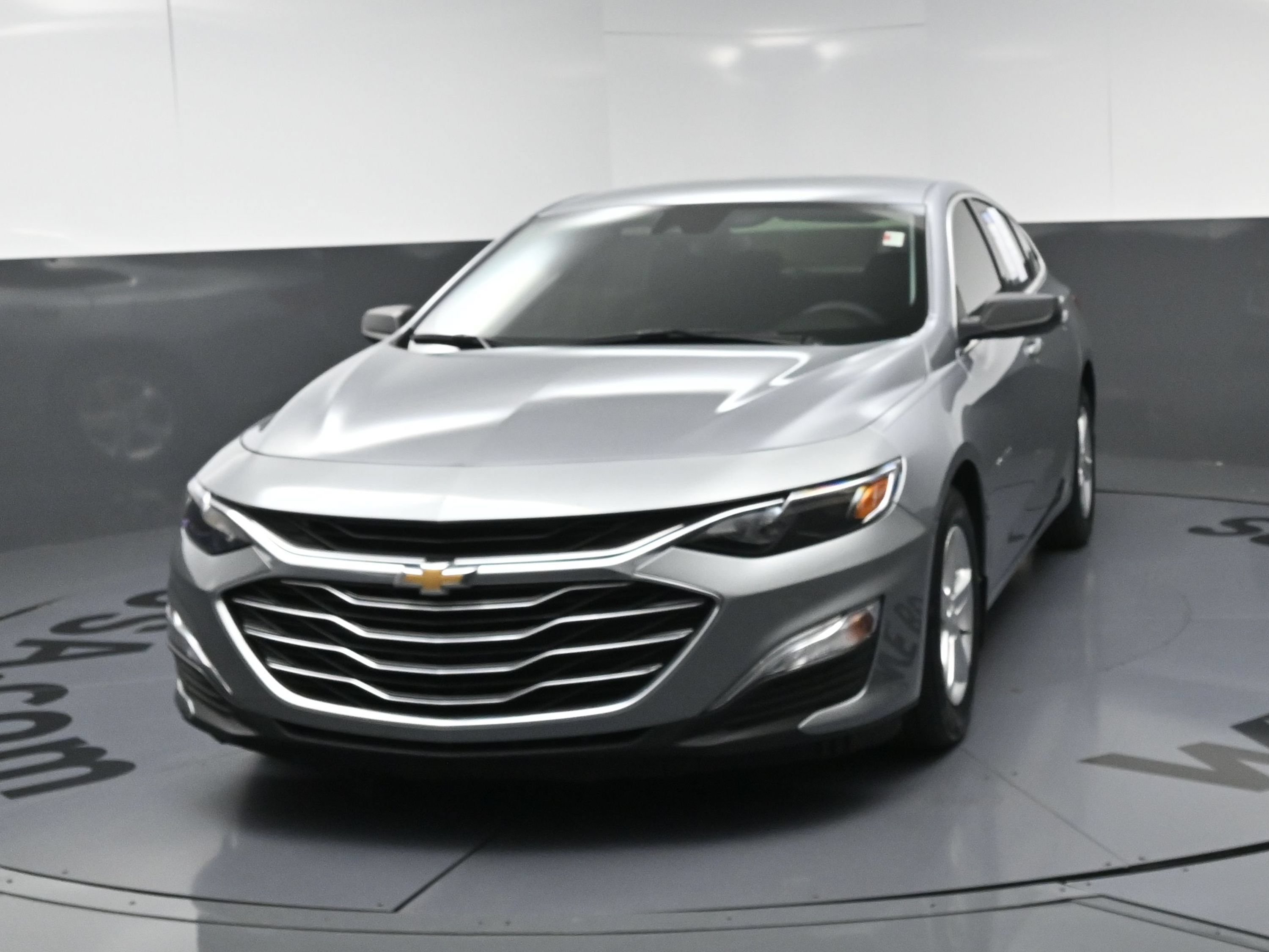 Used 2023 Chevrolet Malibu LS FWD image 11