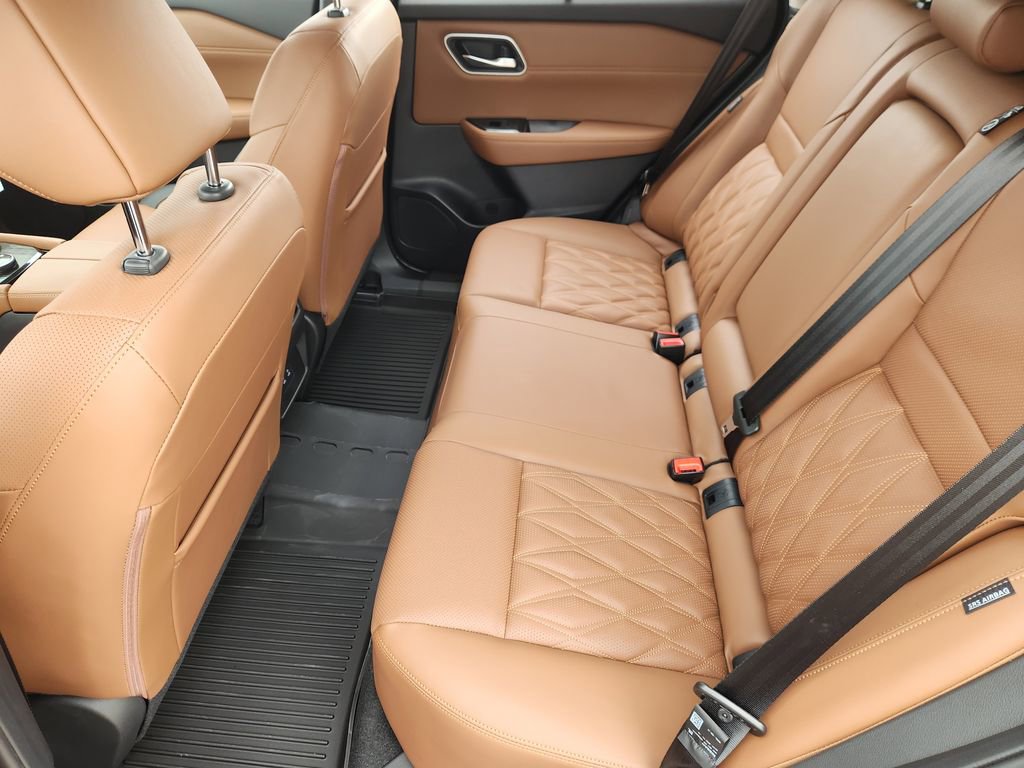 New 2026 Nissan Rogue Platinum AWD/4WD image 18