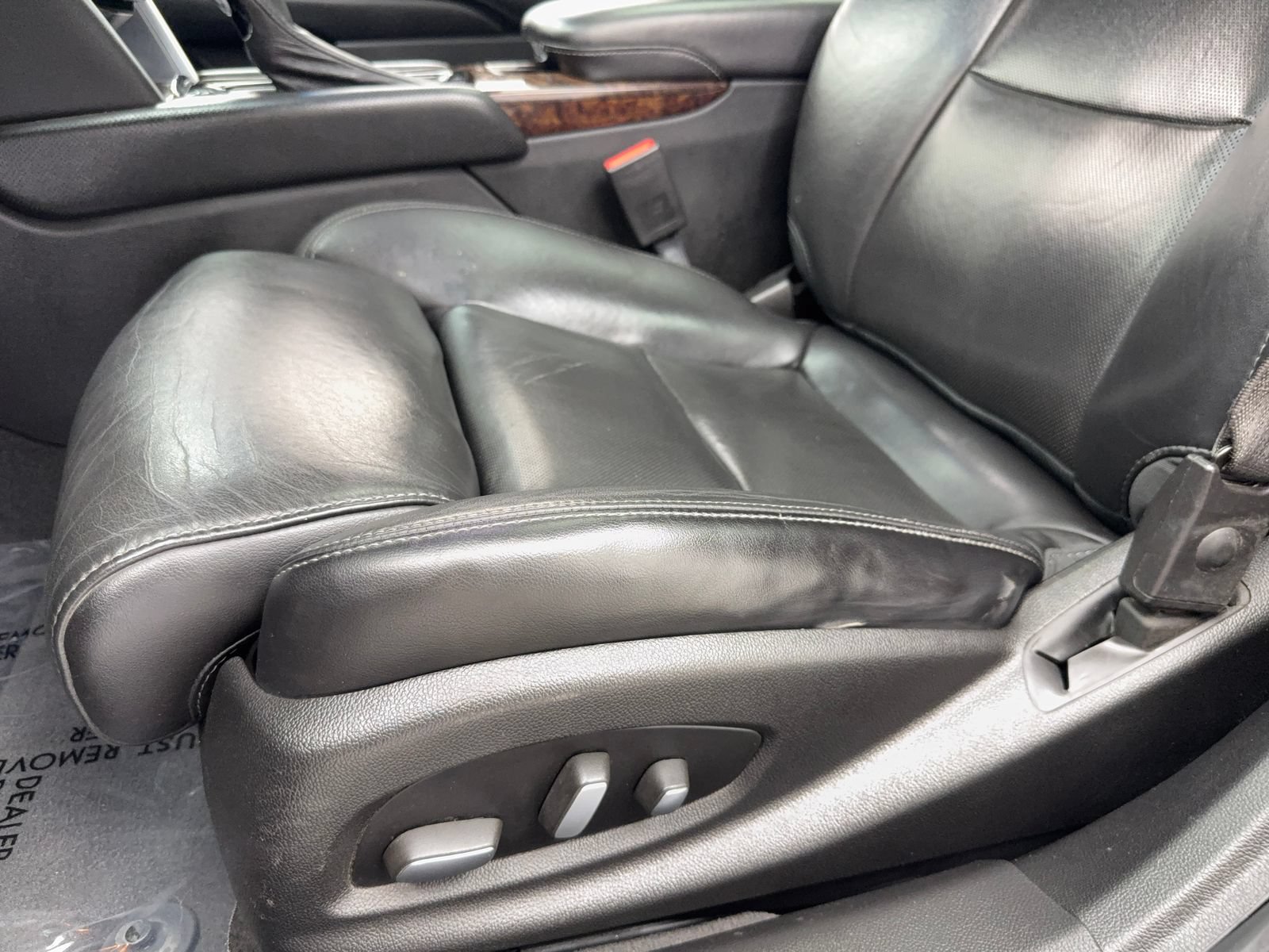 Used 2013 Cadillac XTS Premium FWD image 32