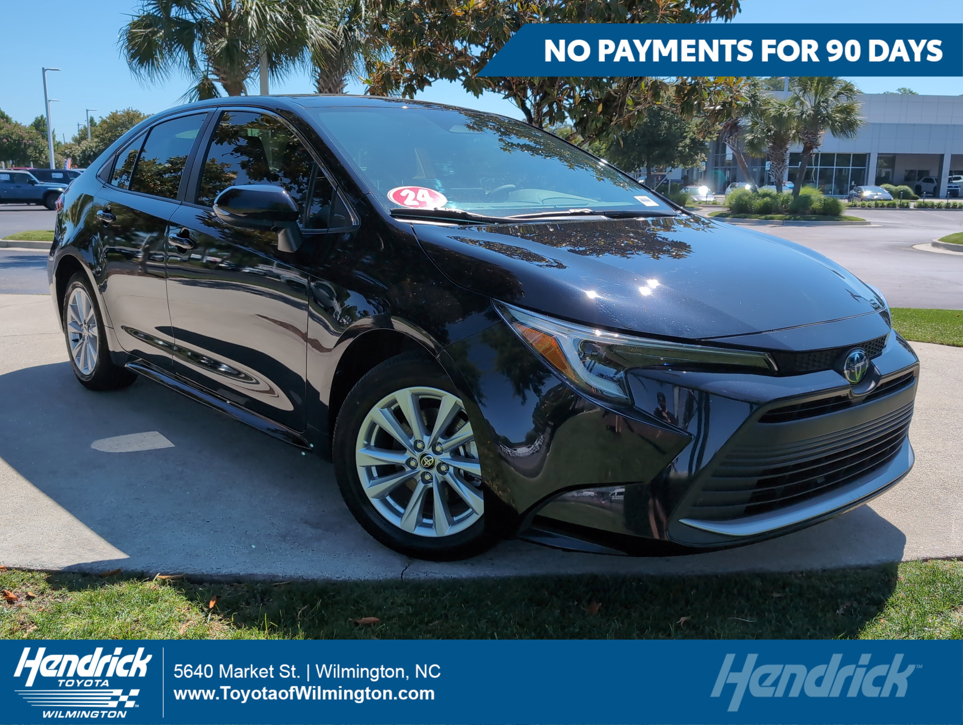 Certified 2024 Toyota Corolla XLE FWD image 1