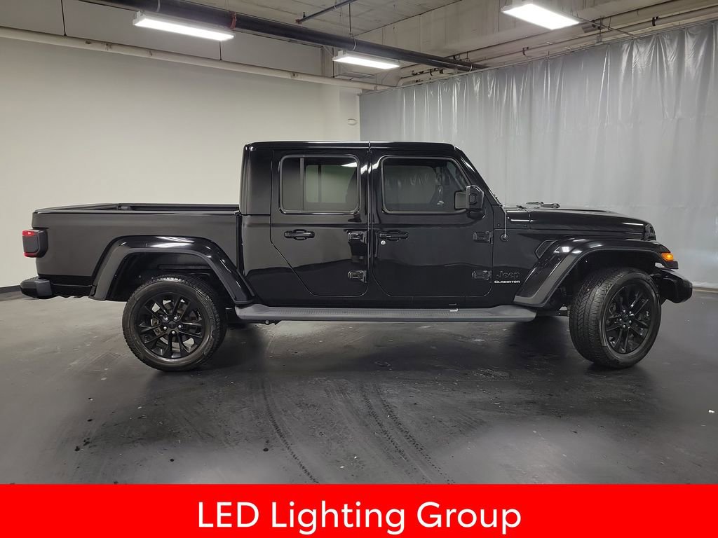 Used 2021 Jeep Gladiator Overland AWD/4WD image 9